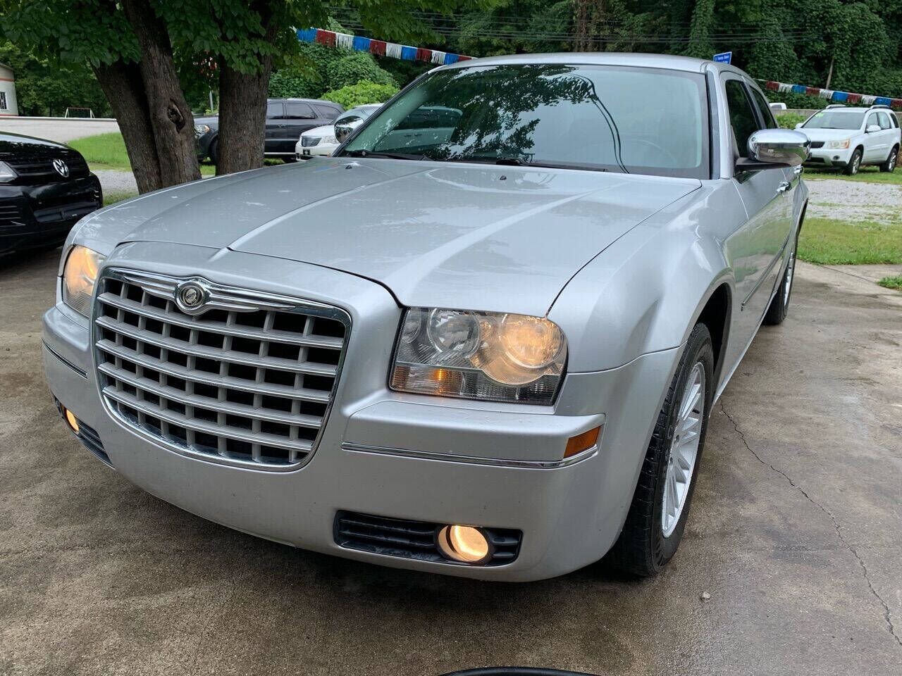 2010 CHRYSLER 300