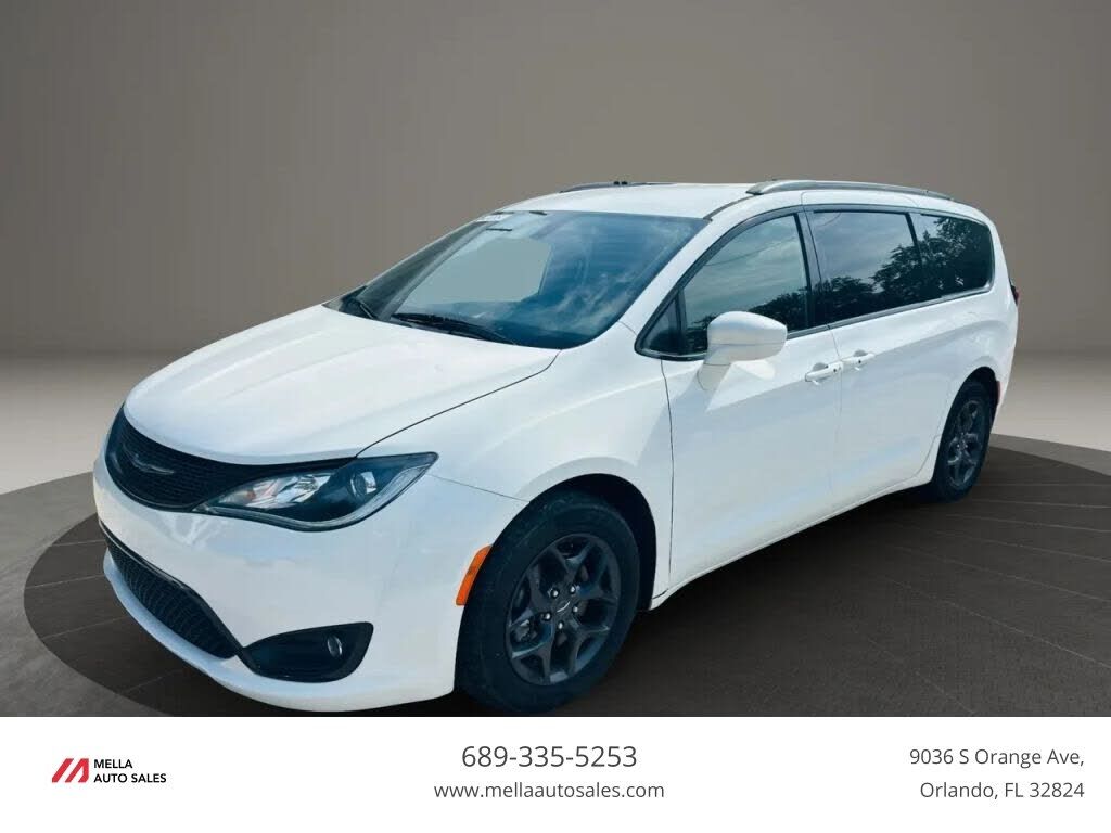 2019 CHRYSLER Pacifica