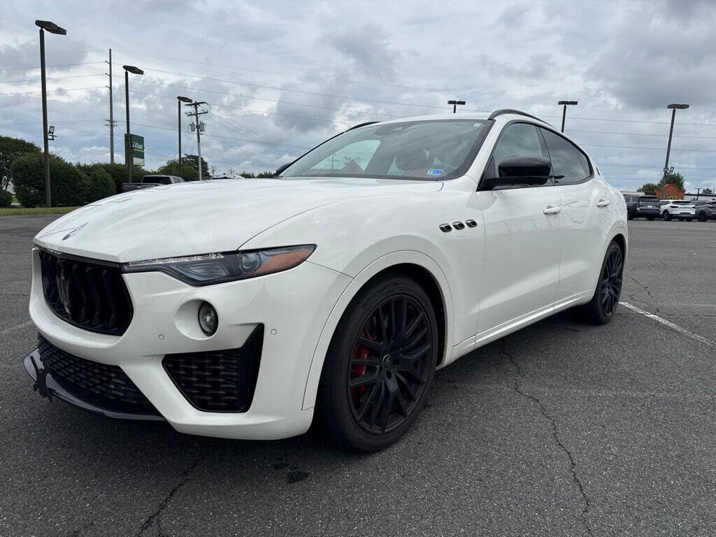 2021 MASERATI Levante