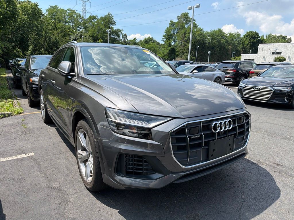 2023 AUDI Q8