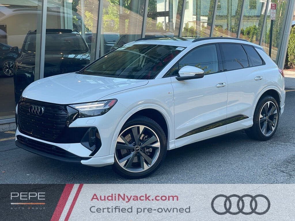 2023 AUDI Q4