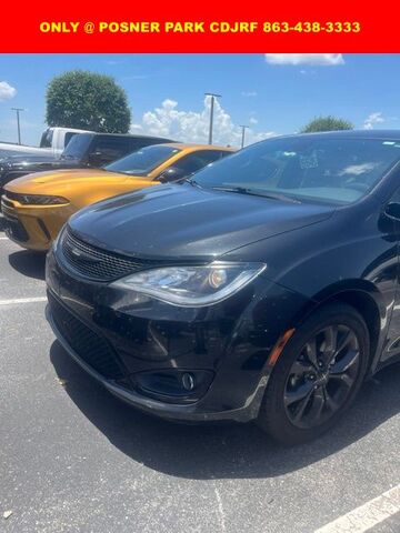 2020 CHRYSLER Pacifica