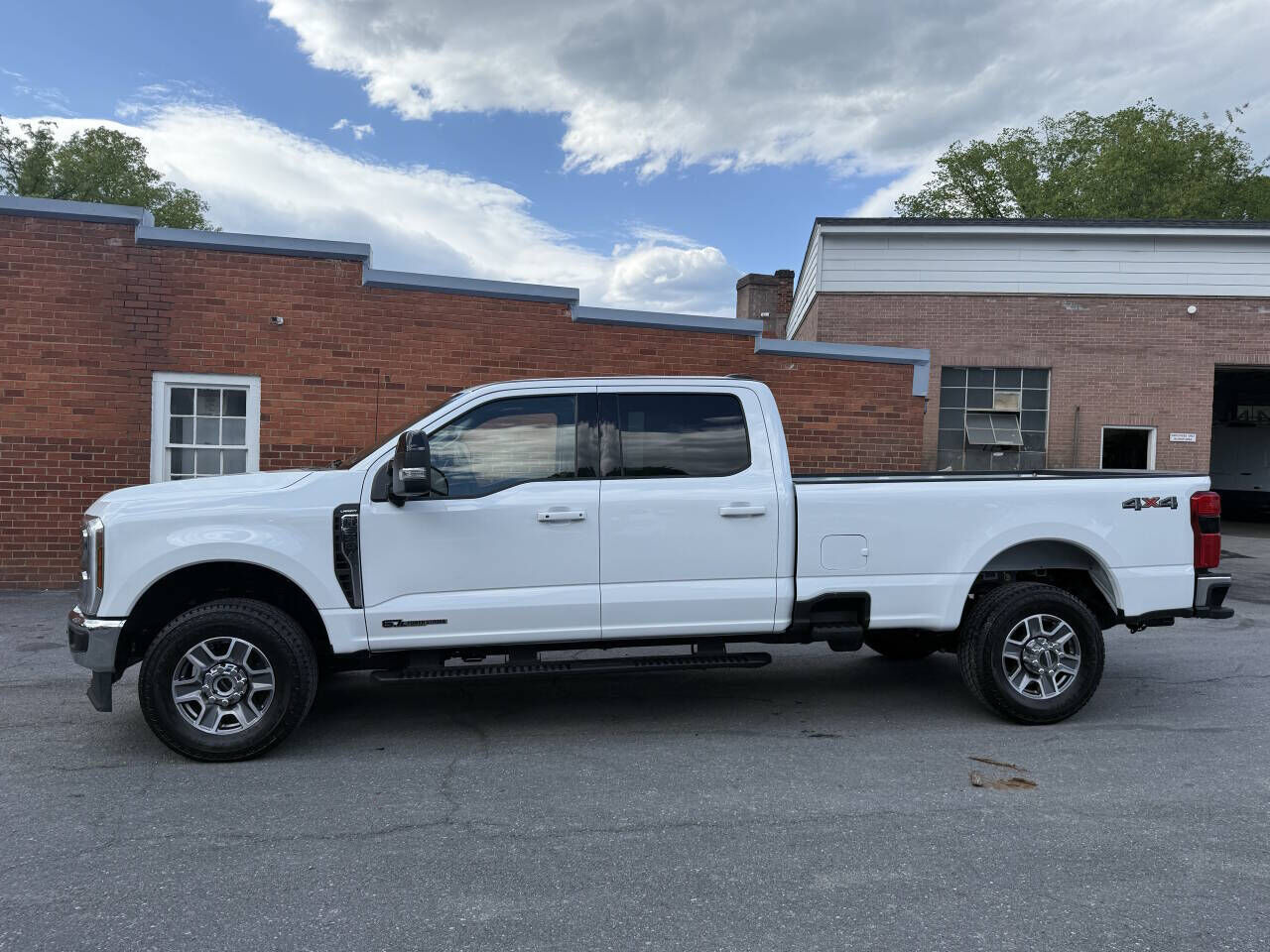 2025 FORD F-350
