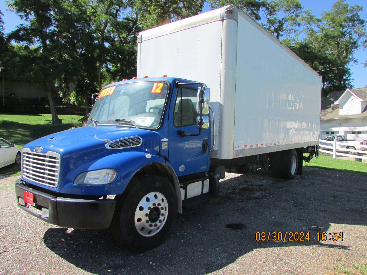 2012 FREIGHTLINER M2