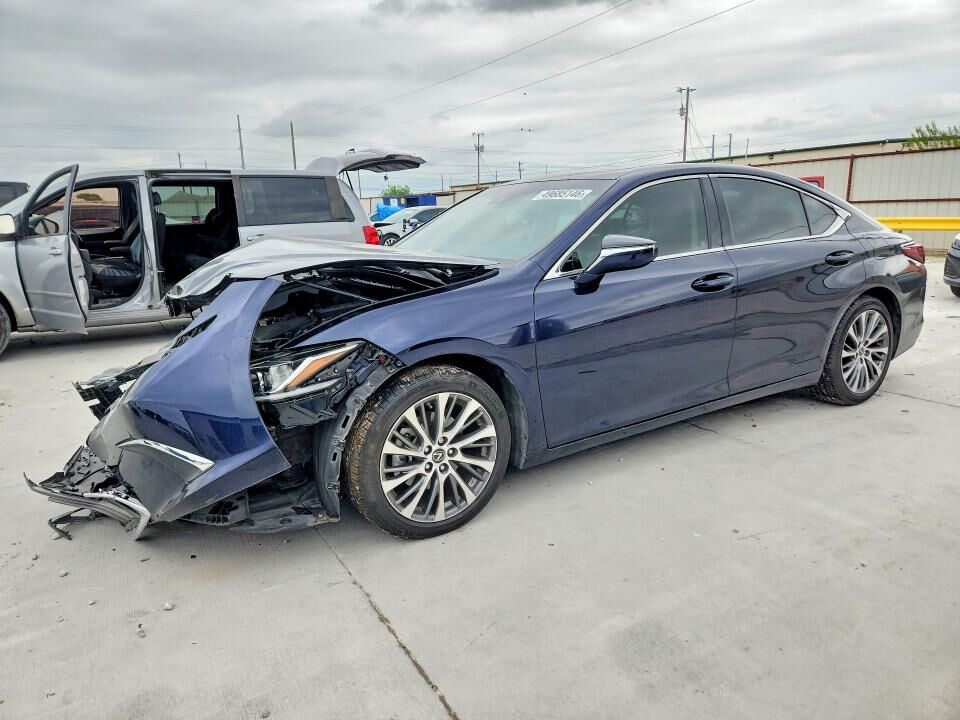 2020 LEXUS ES