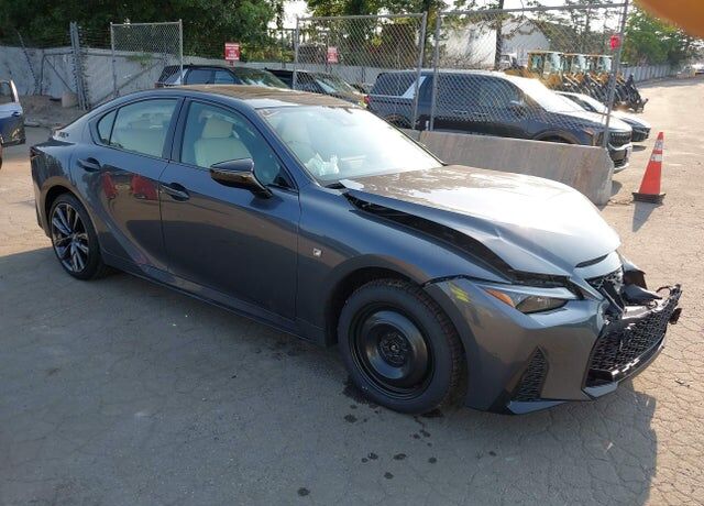 2025 LEXUS IS