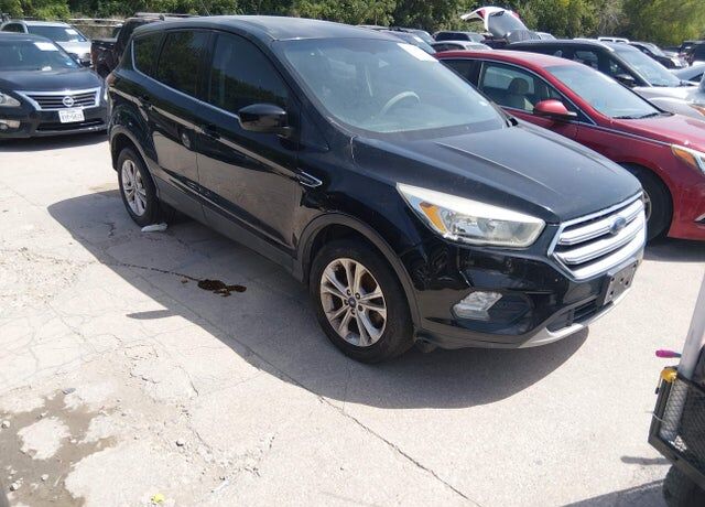 2017 FORD Escape