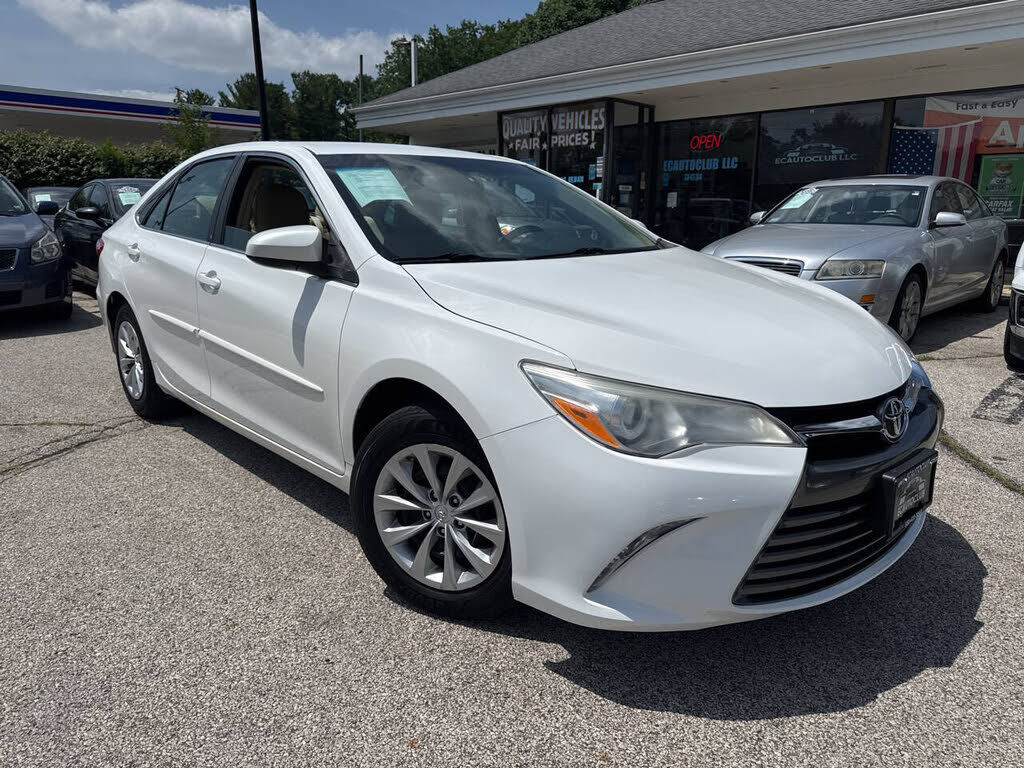 2017 TOYOTA Camry