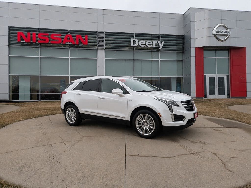 2017 CADILLAC XT5