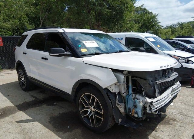 2017 FORD Explorer