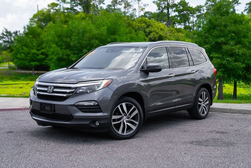 2017 HONDA Pilot