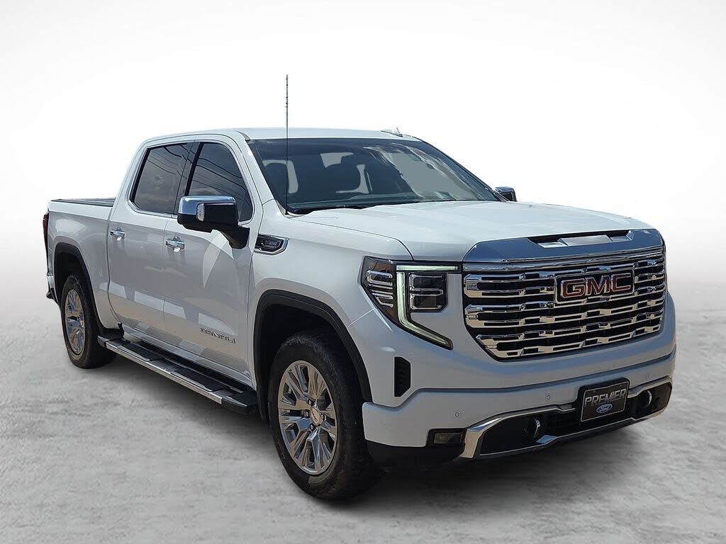 2024 GMC Sierra