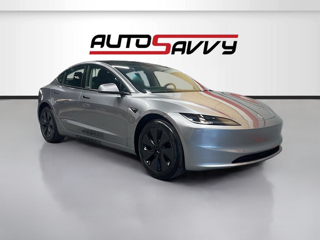 2025 TESLA Model 3