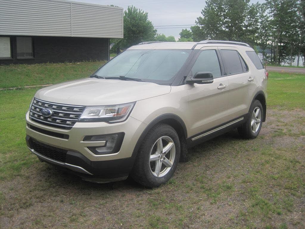 2017 FORD Explorer