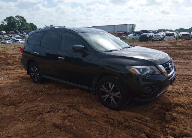 2017 NISSAN Pathfinder