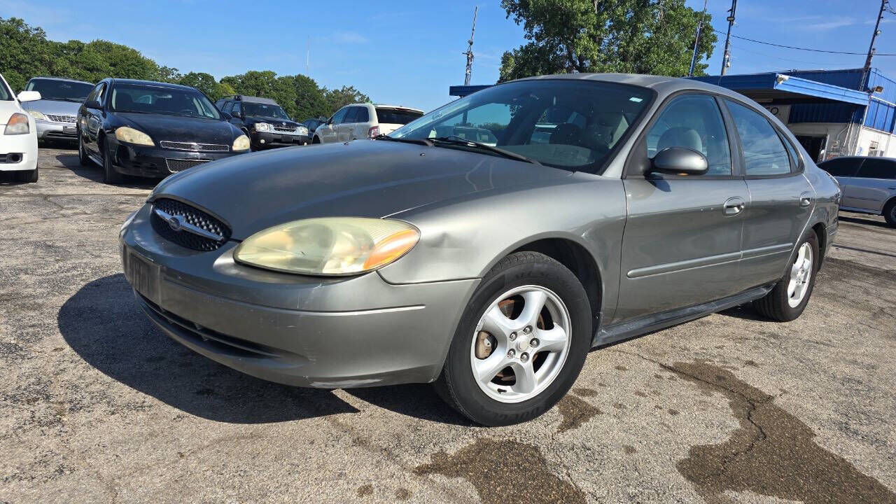 2003 FORD Taurus
