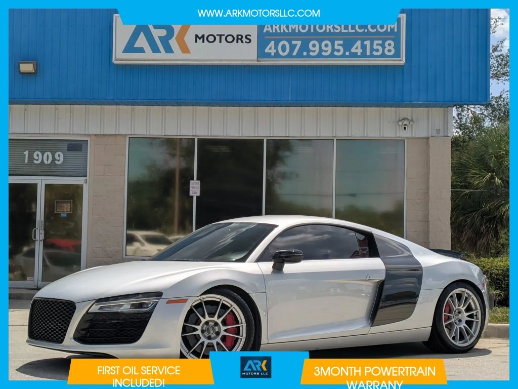2015 AUDI R8