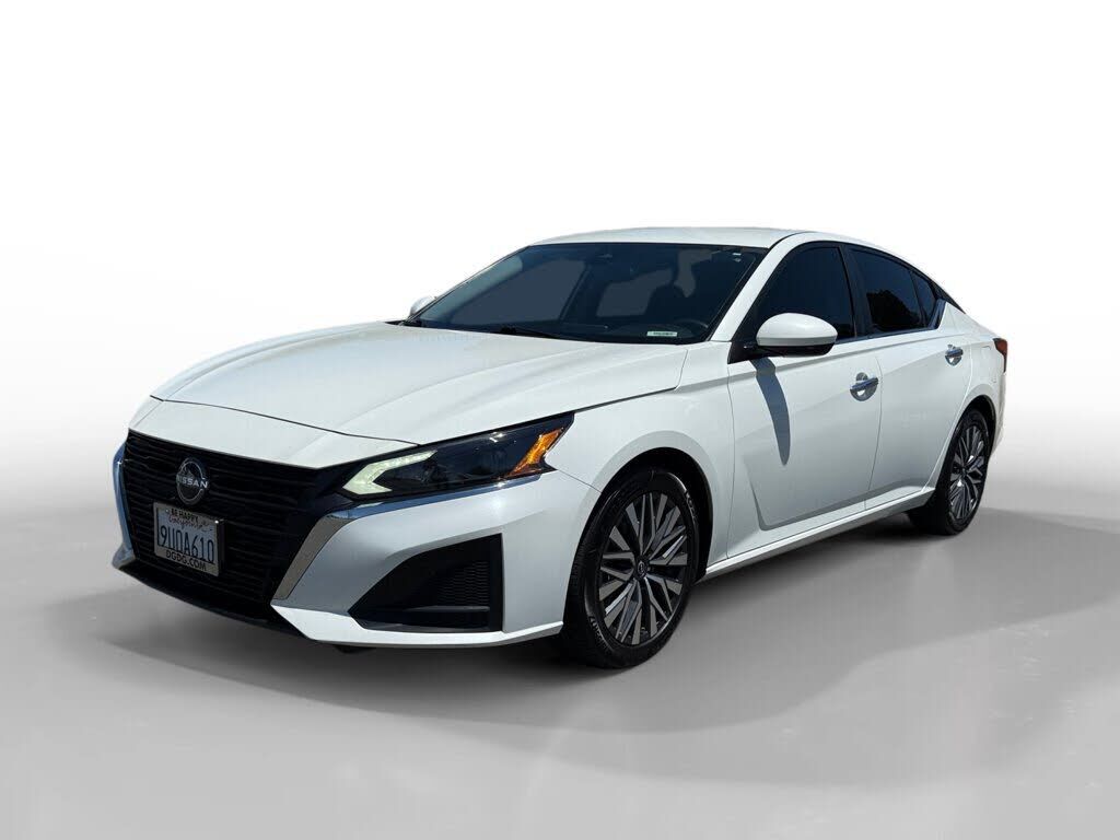 2023 NISSAN Altima