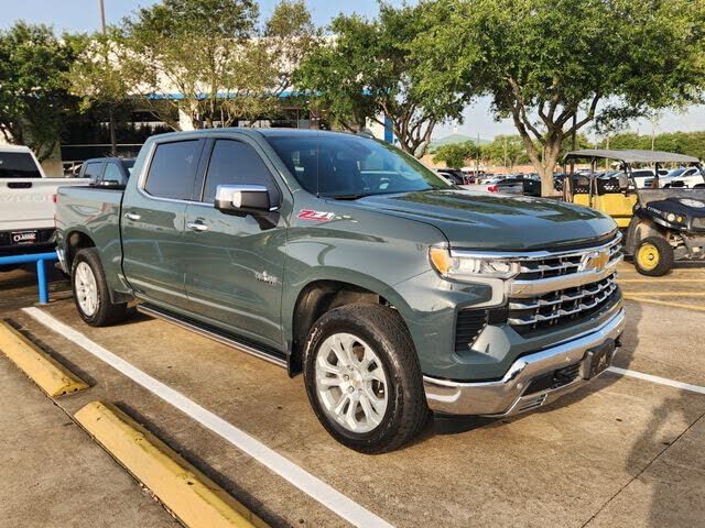 2025 CHEVROLET Silverado