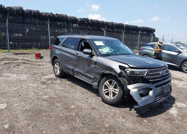 2021 FORD Explorer