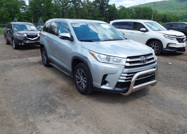 2019 TOYOTA Highlander