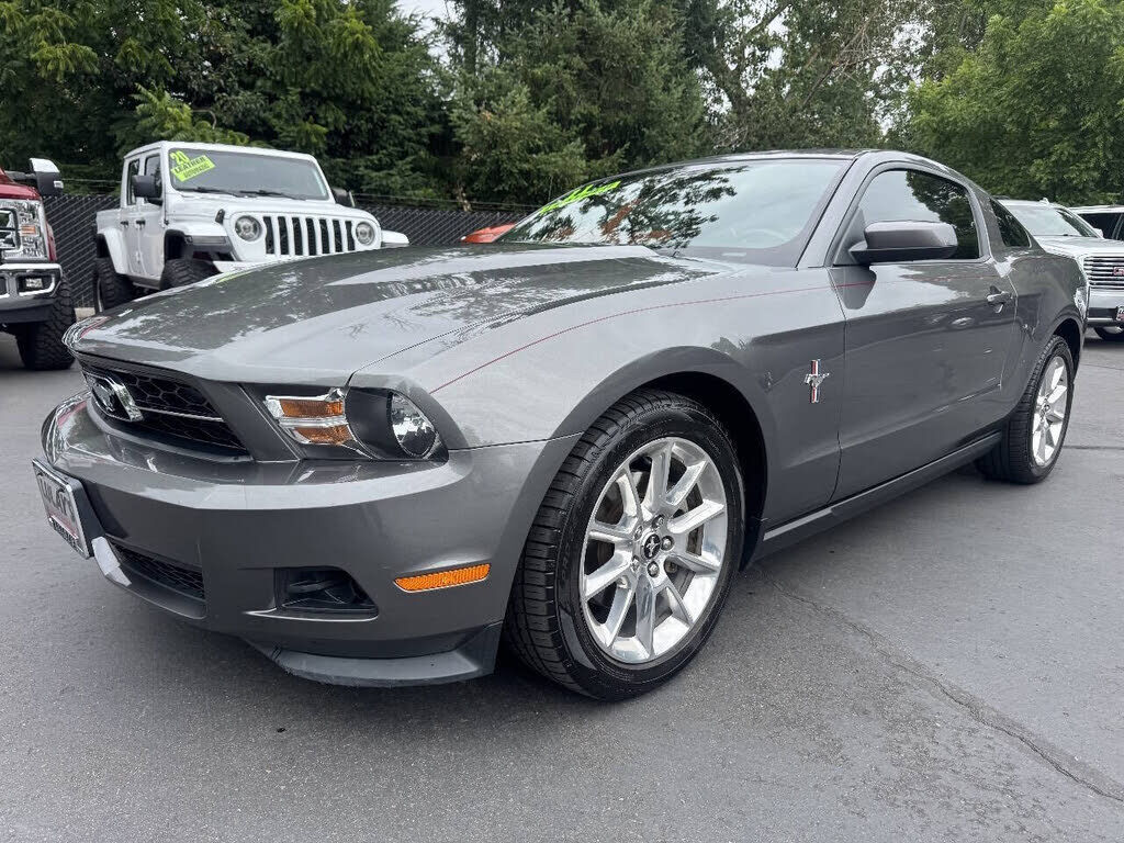 2011 FORD Mustang