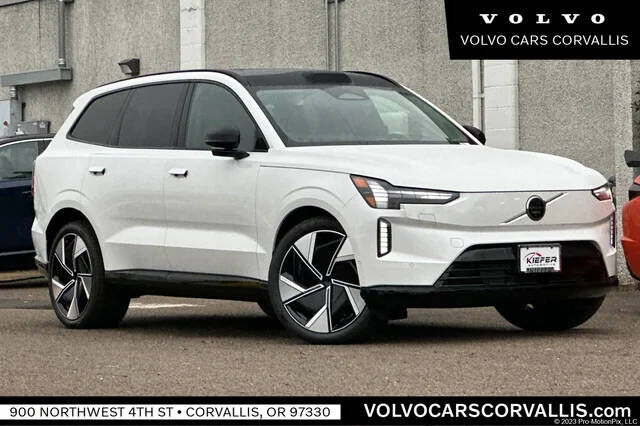 2025 VOLVO EX90