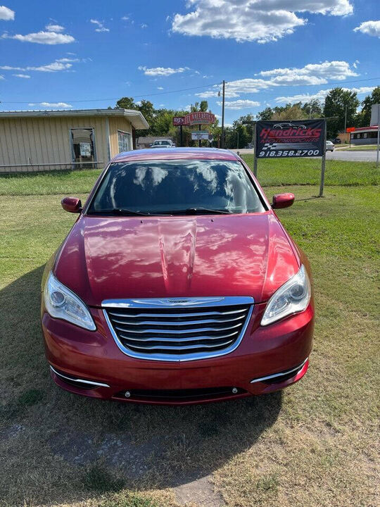 2013 CHRYSLER 200