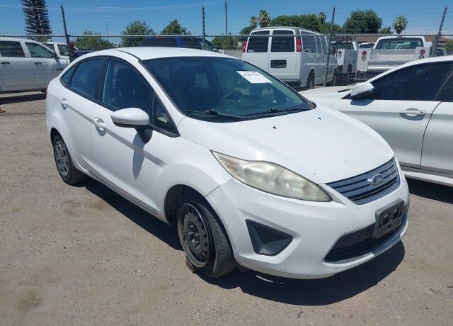 2011 FORD Fiesta