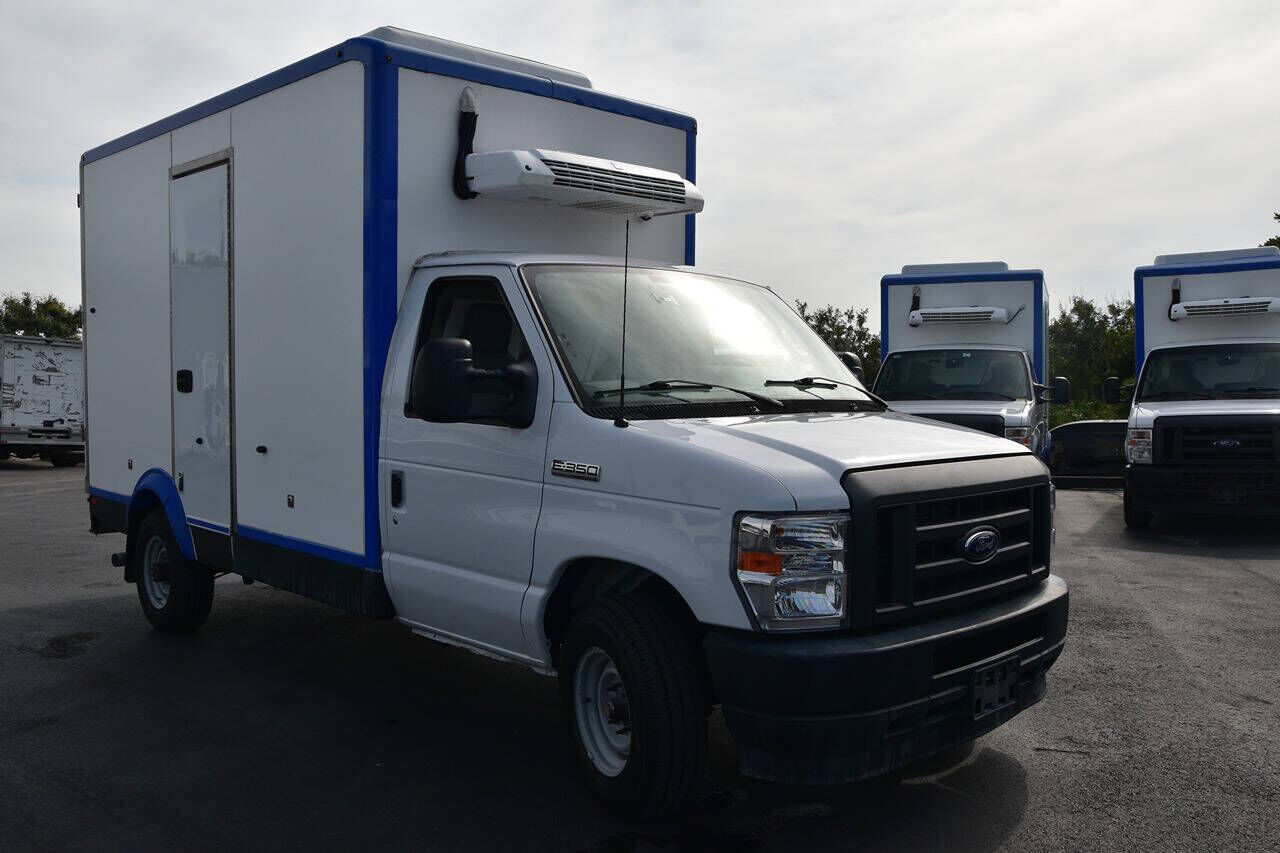 2023 FORD E-350