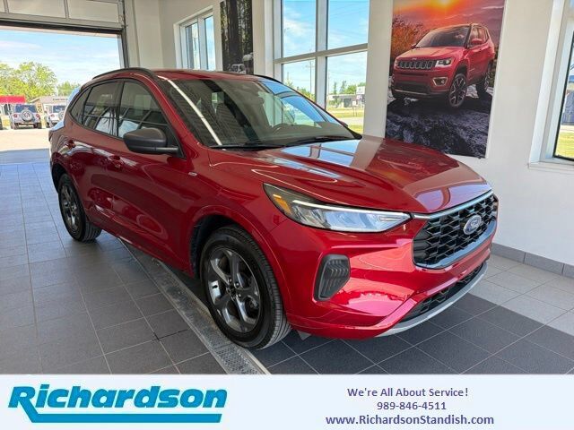 2024 FORD Escape