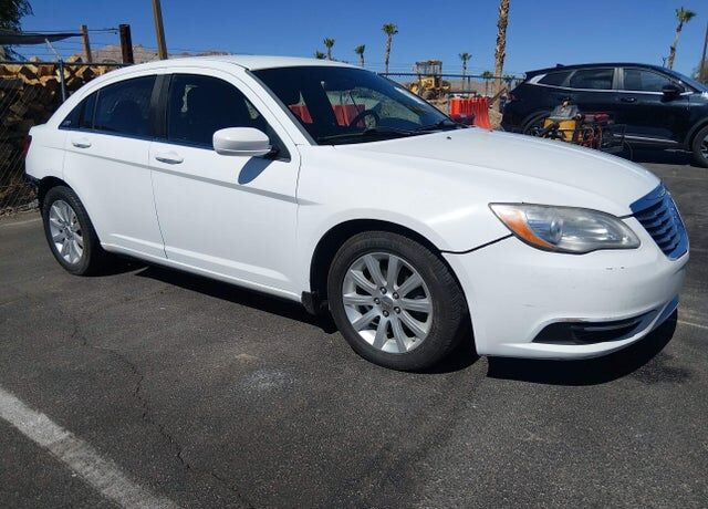 2013 CHRYSLER 200
