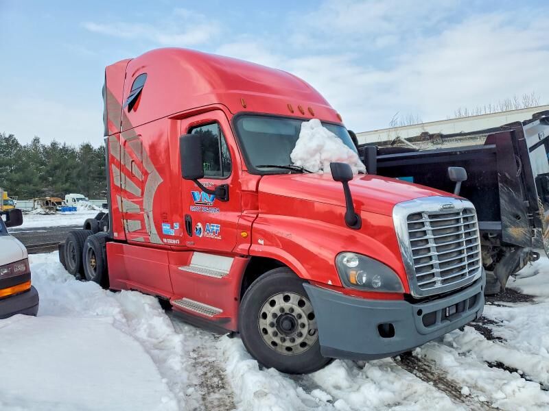 2016 FREIGHTLINER Cascadia