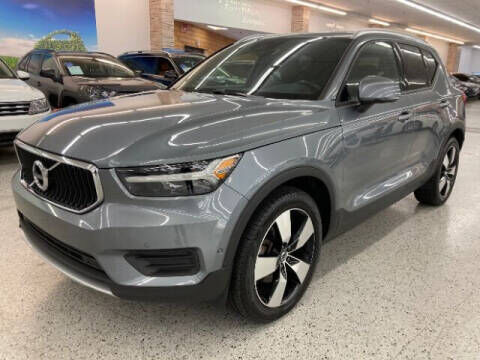 2019 VOLVO XC40