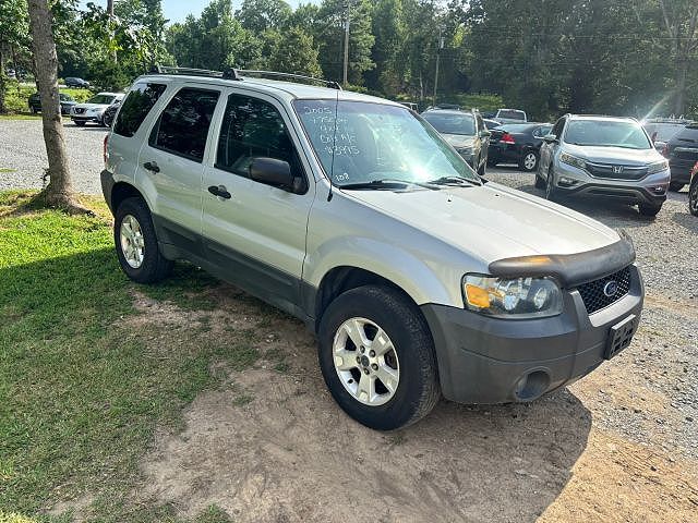2005 FORD Escape