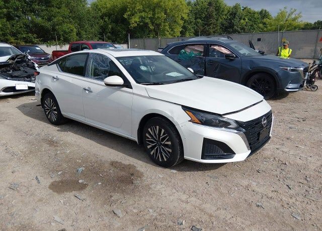 2023 NISSAN Altima
