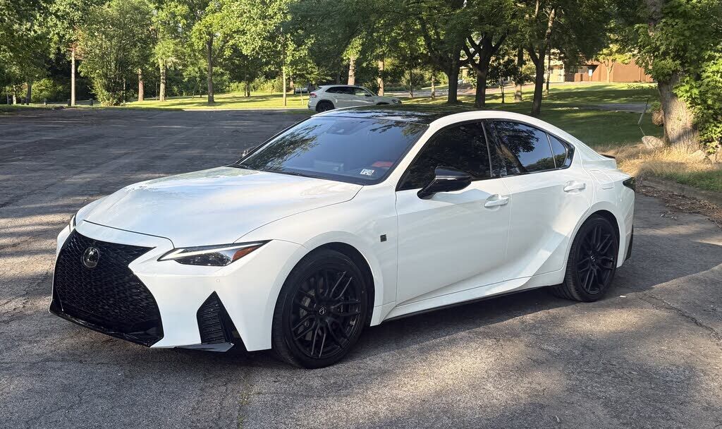 2024 LEXUS IS