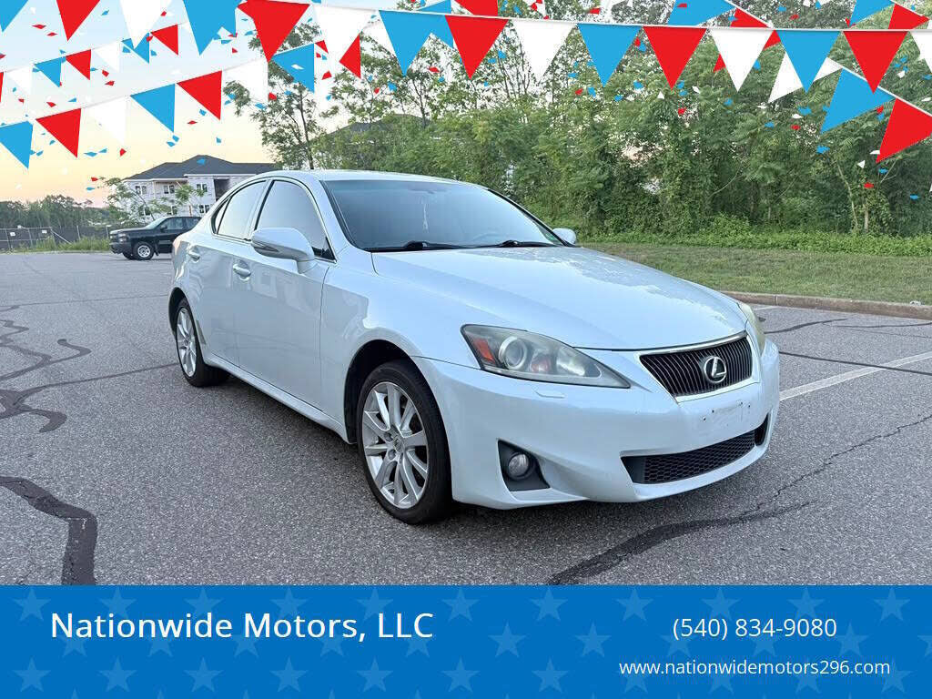 2011 LEXUS IS