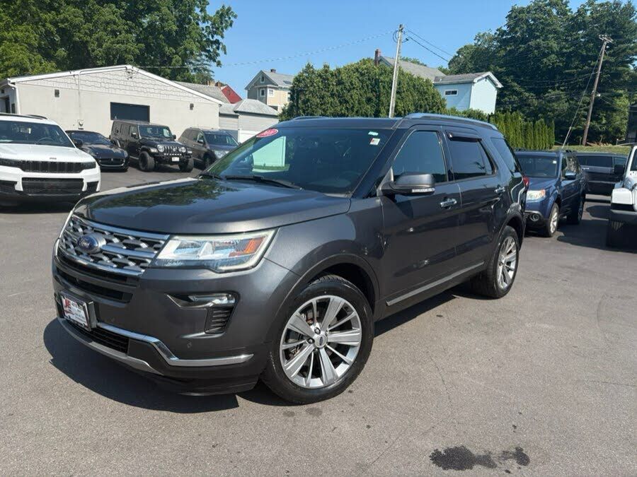 2018 FORD Explorer