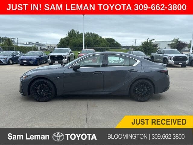 2023 LEXUS IS