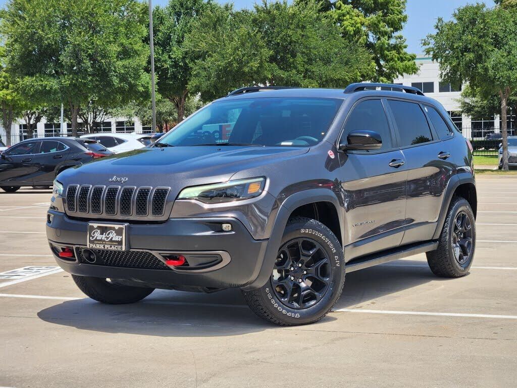 2022 JEEP Cherokee