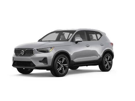 2026 VOLVO XC40