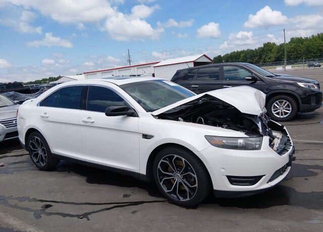 2013 FORD Taurus