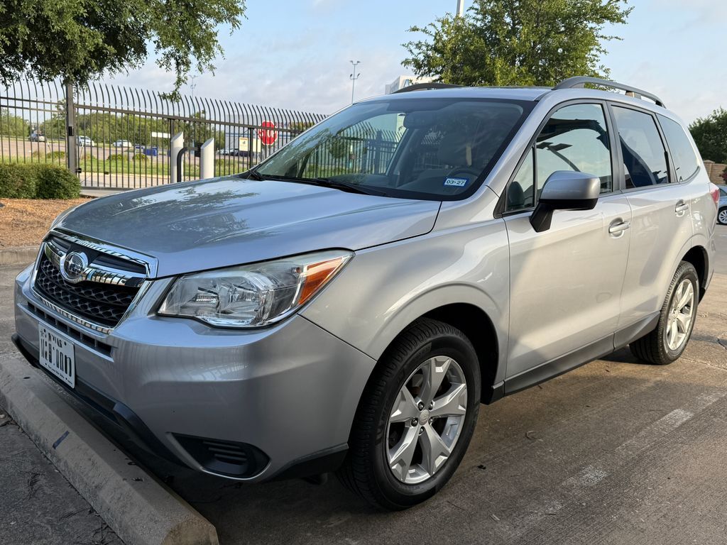 2014 SUBARU Forester