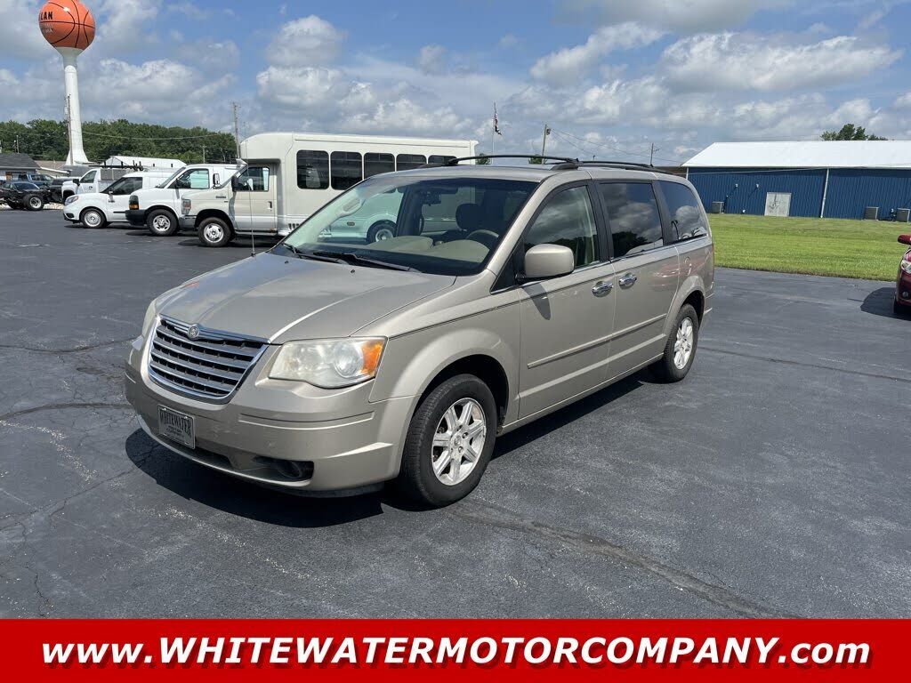2008 CHRYSLER Town and Country