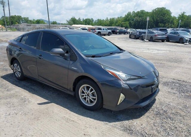 2016 TOYOTA PRIUS