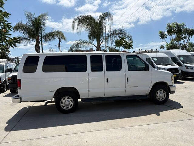 2009 FORD E-350