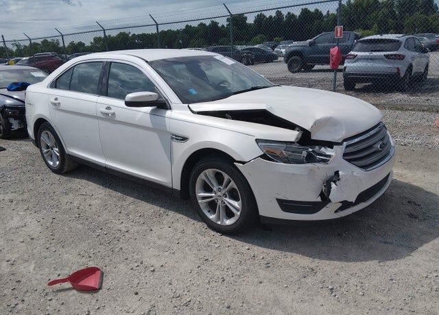2013 FORD Taurus