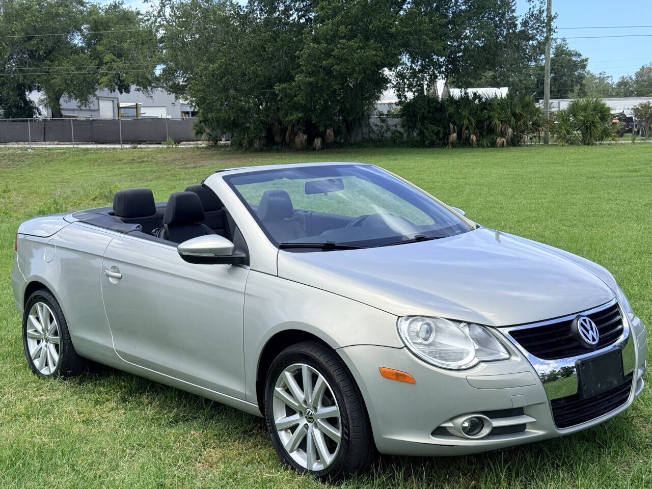 2009 VOLKSWAGEN Eos