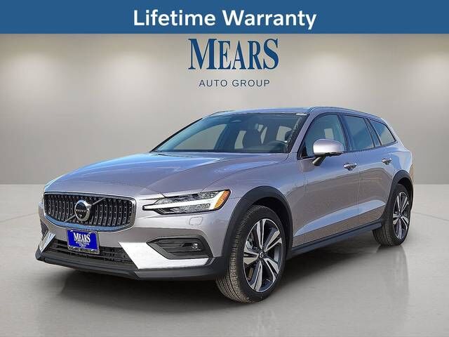 2026 VOLVO V60CC
